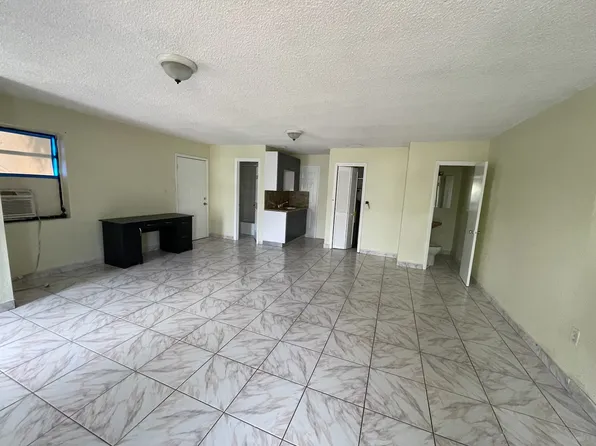 13720 SW 32nd St #1, Miami, FL 33175