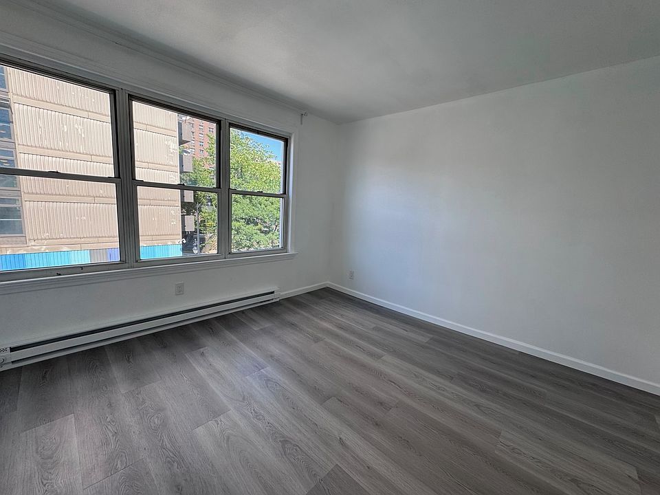 2nd image of 737 Newark Ave Unit 2