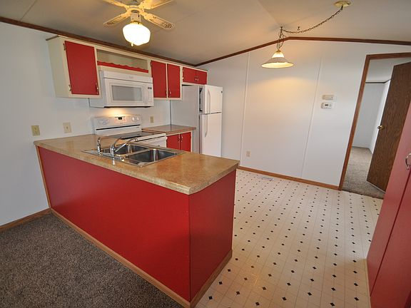 2nd image of 13 Mockingbird Ln