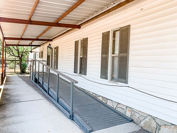 3rd image of 576 Bliss Cir