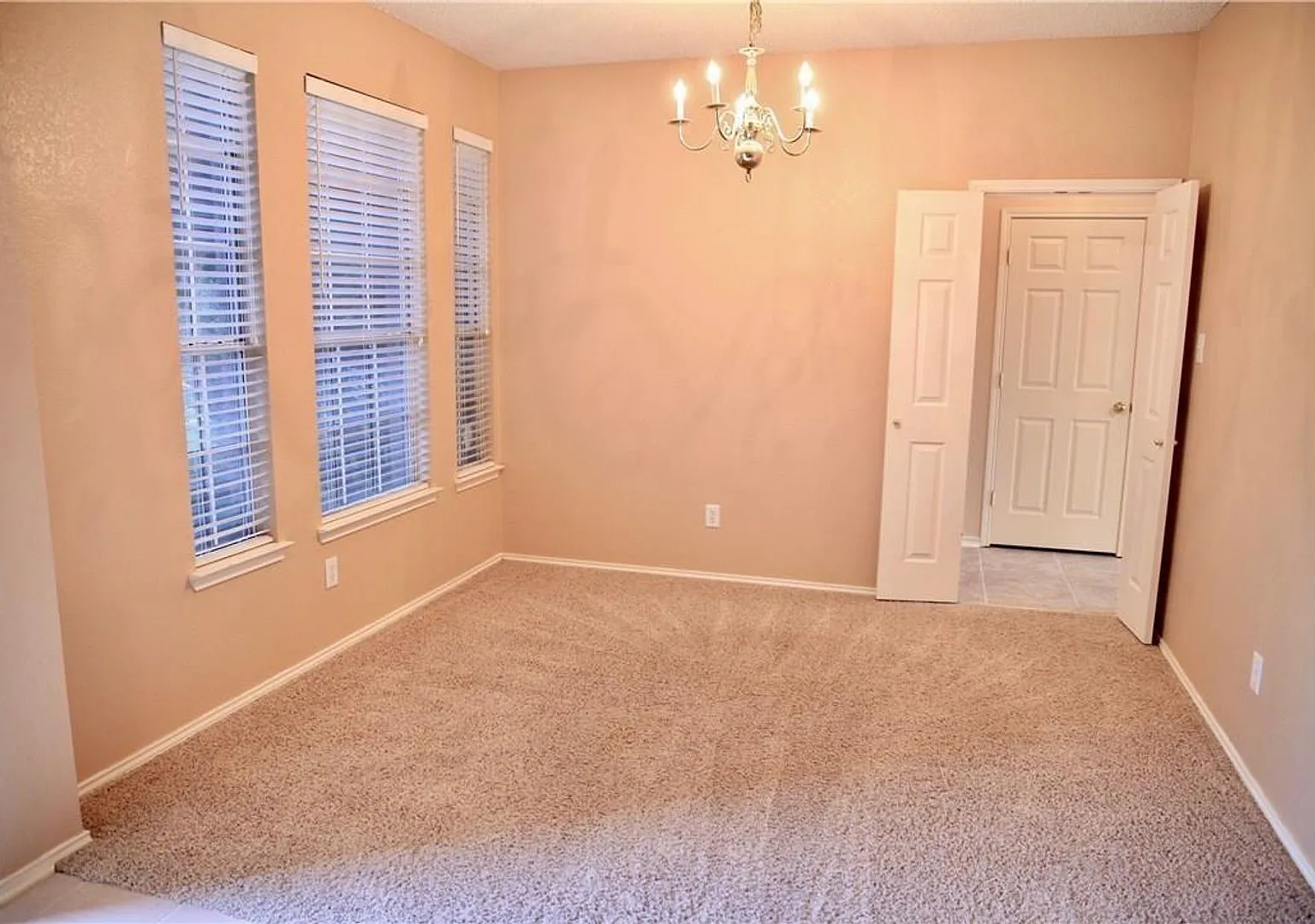 Spacious 4 Bed, 3 Bath Home in Top-Rated Allen ISD — Photo 3