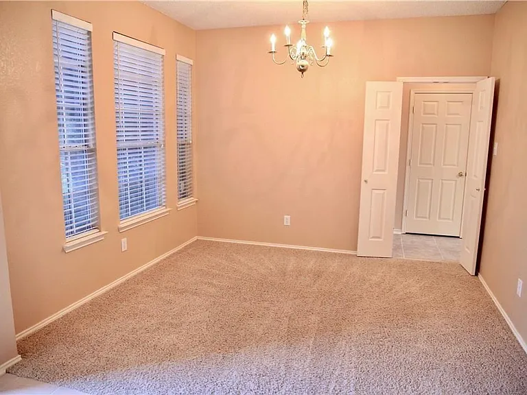 1427 Autumnmist Dr — Photo 21