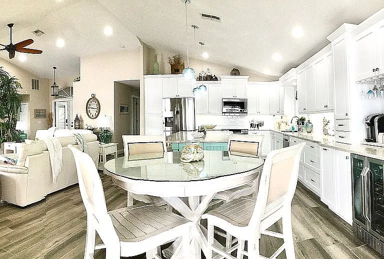 2543 SW 15th Ave — Photo 13