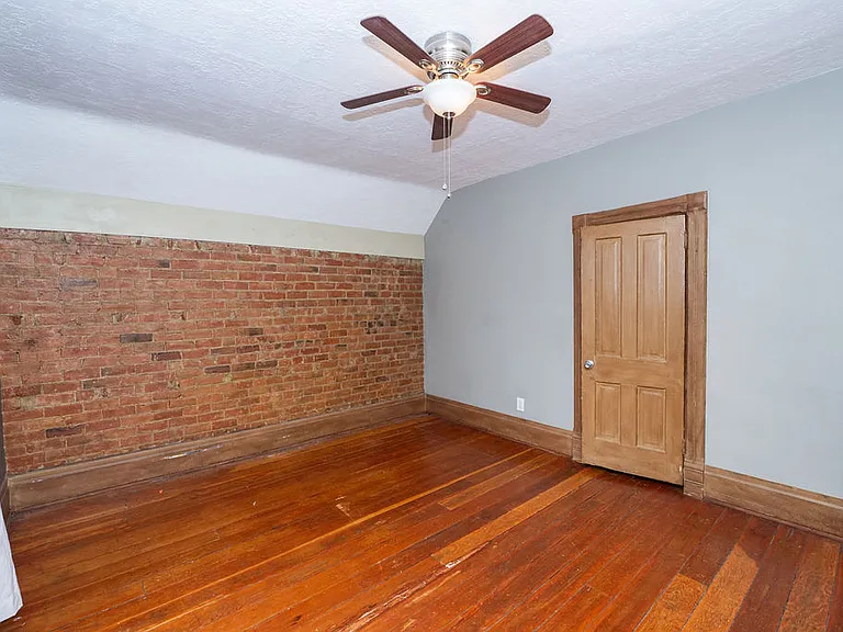 2660 Jefferson Ave — Photo 21