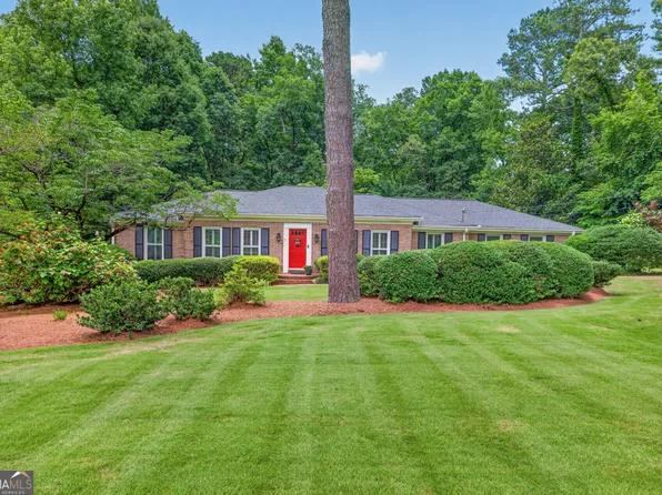 1999 Glacier Dr, Stone Mountain, GA 30087