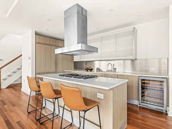 8 Union Square South image 6 of 20