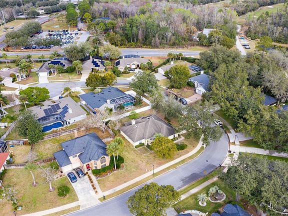 5th image of 1007 Pinehurst Ct