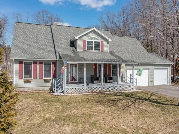 39 Captain Lovewell Lane, Ossipee, NH 03814