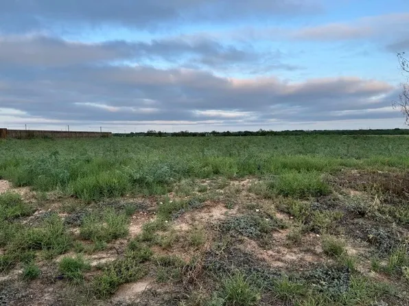 4546 Old Stone Dr #9, San Angelo, TX 76904