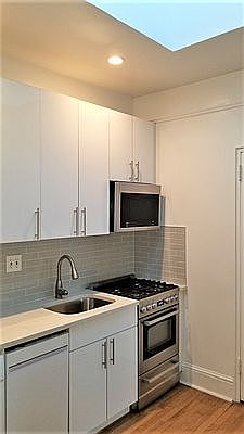 5th image of 186 9th Ave #5F