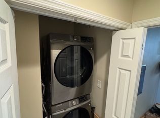 289 Ontario St APT 2W, Cohoes, NY 12047