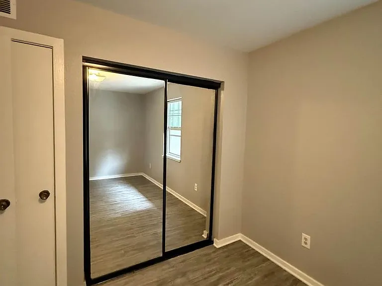 8208 Chas Cir — Photo 4
