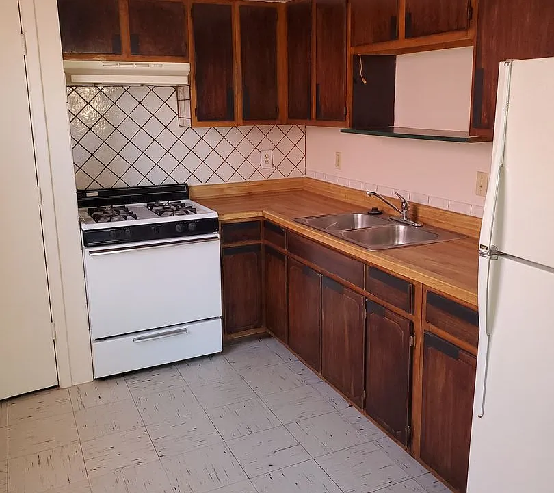 1102 Van Patten Ave