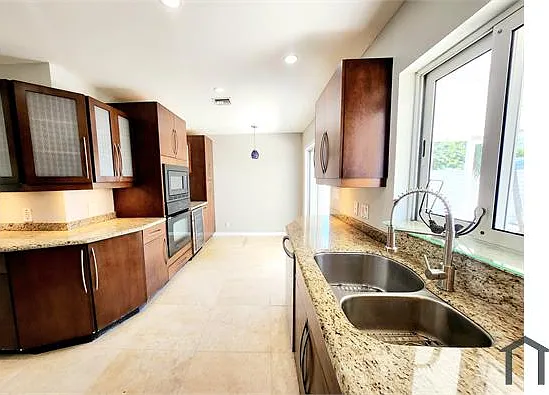5364 NW 1st Ave — Photo 15