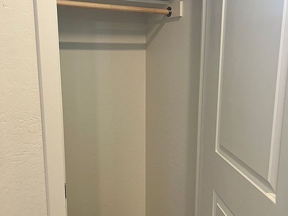 5th image of 4200 N Viewpoint Dr #1
