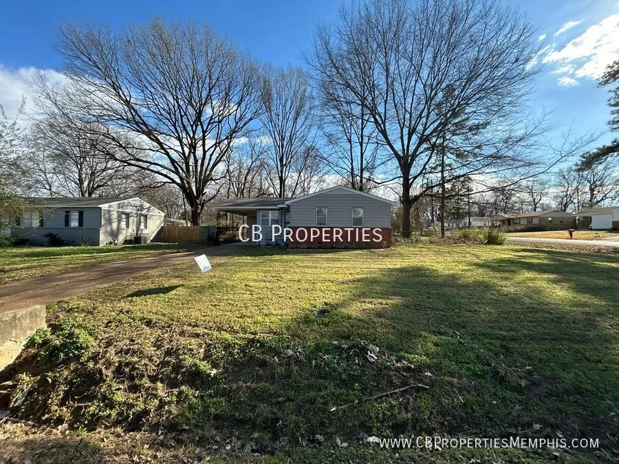 Primary Photo - 1611 Buxton Ave