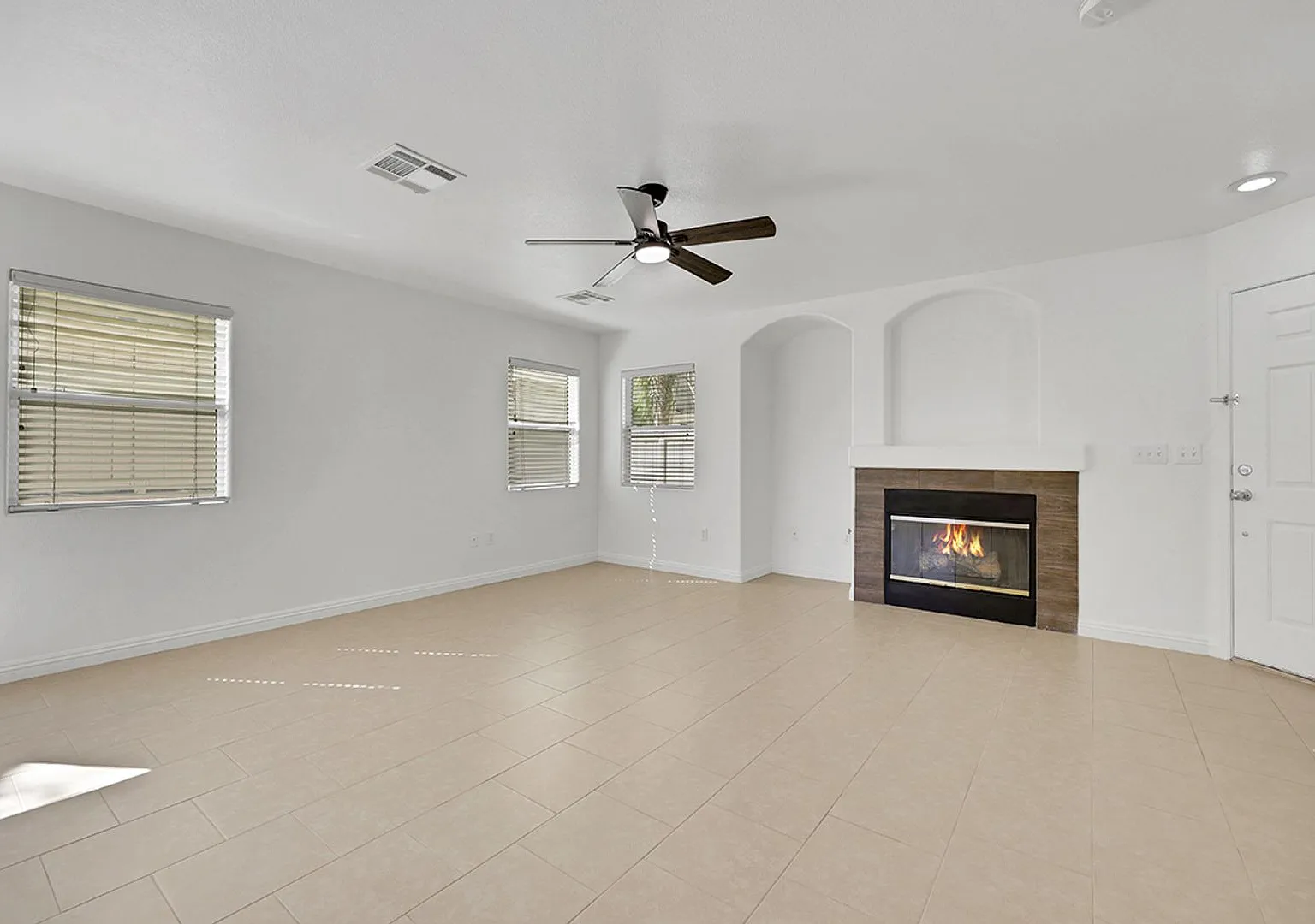 Bright & Spacious Two-Story Home for Rent! — Photo 3