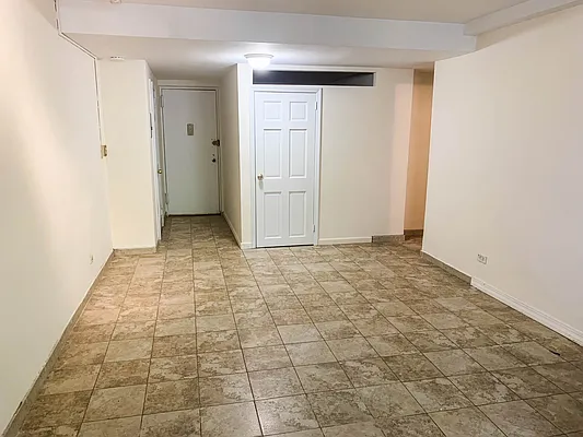 Rented by Showcase Realty | media 7