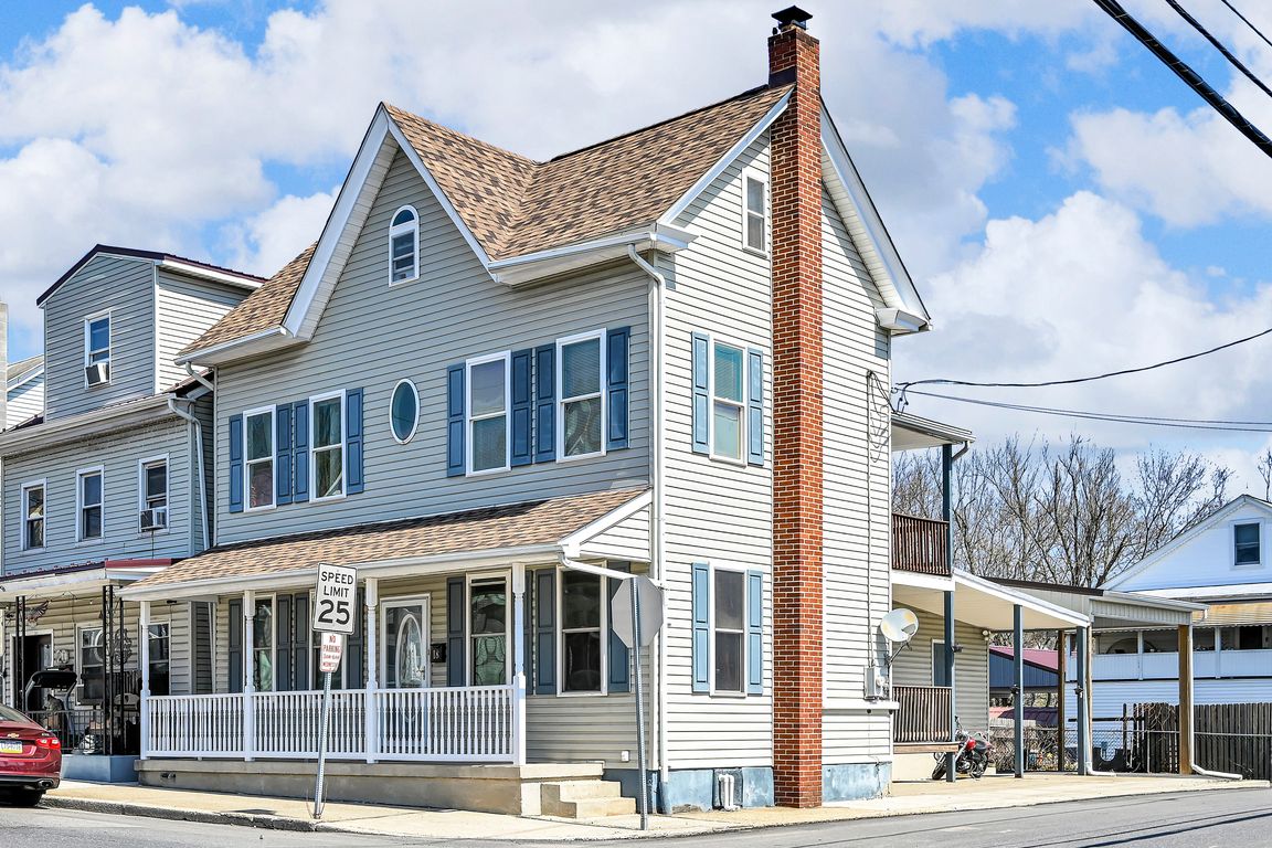 01-Exterior Front