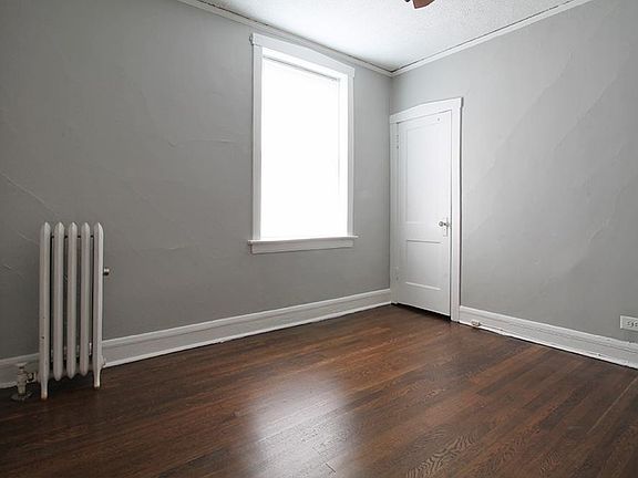 3rd image of 337 S Cuyler Ave APT 3N