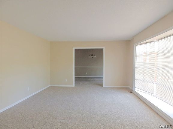 5th image of 5617 Woodberry Ln