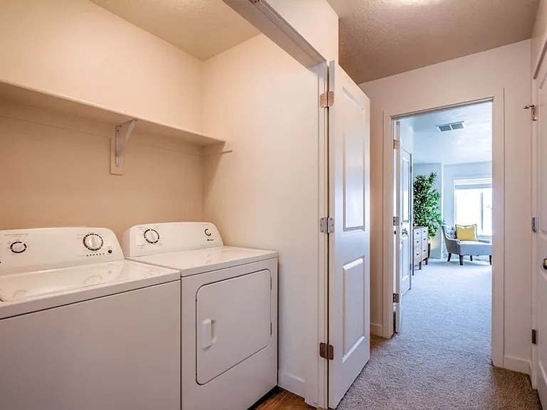 Rockwell Village — Photo 16