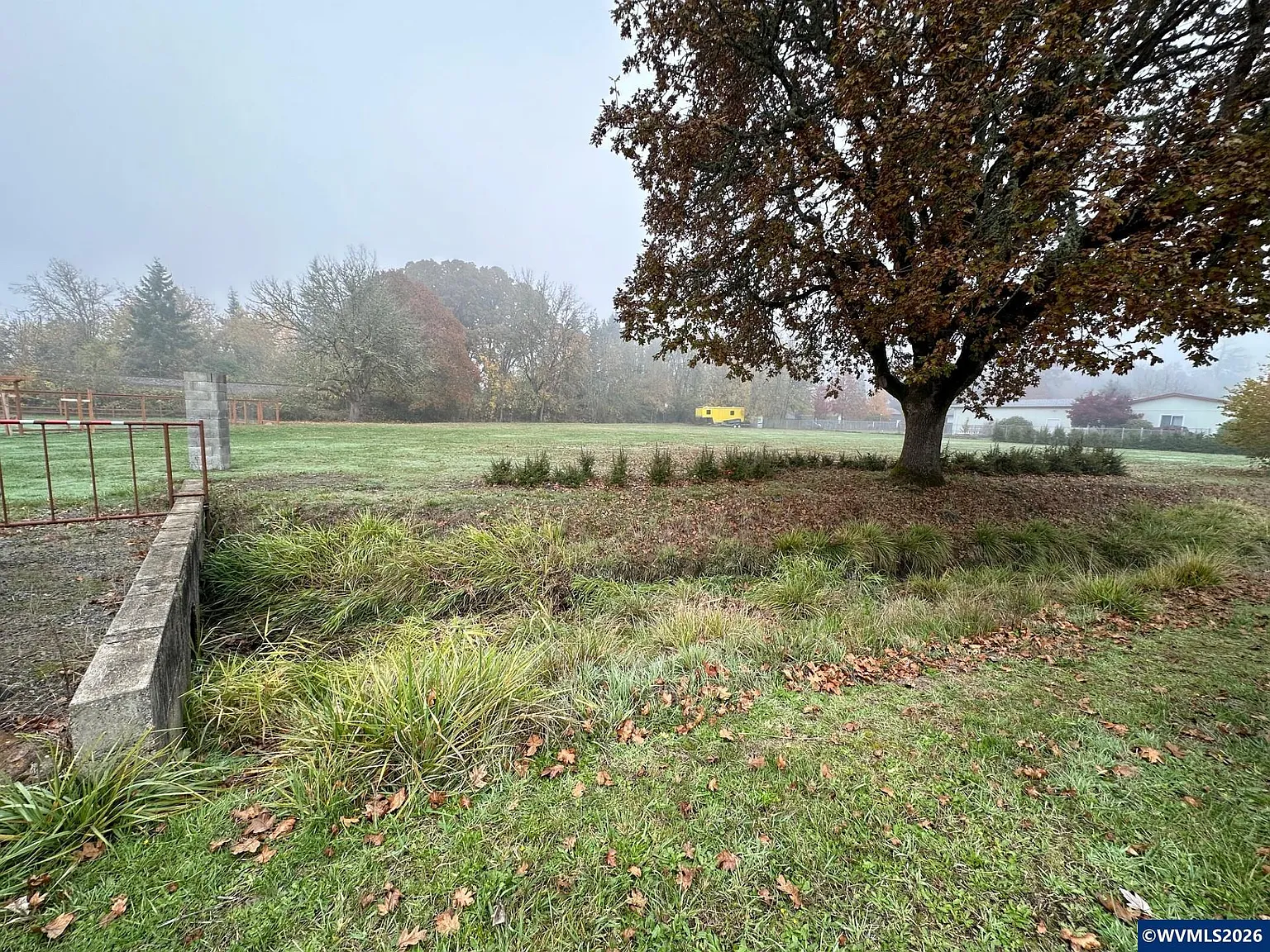 219 Columbia St photo 1