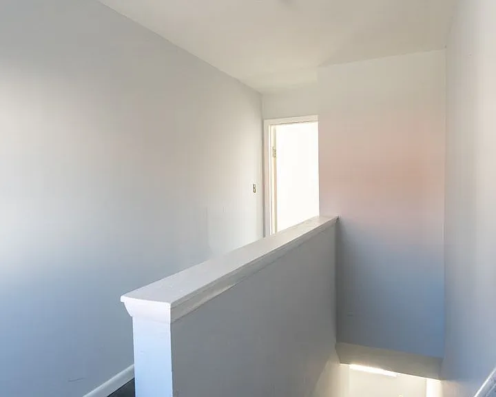 1904 S 5th St — Photo 17