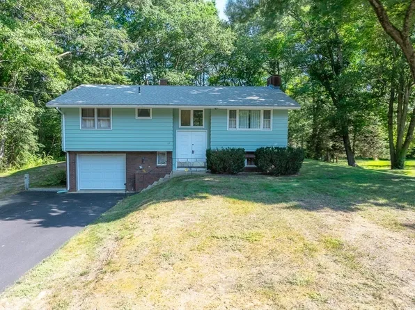 27 Brook St, Kingston, MA 02364