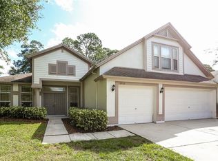 5952 Bramble Bush Ct, Zephyrhills, FL 33541