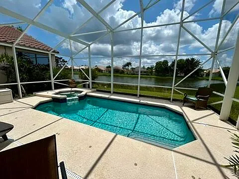360 NW Shoreline Cir — Photo 14