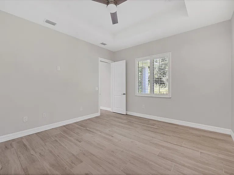 129 Evaro Dr — Photo 16