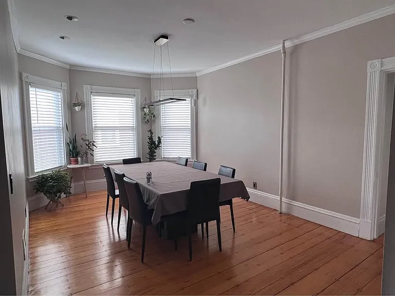49 Temple St #2 — Photo 15