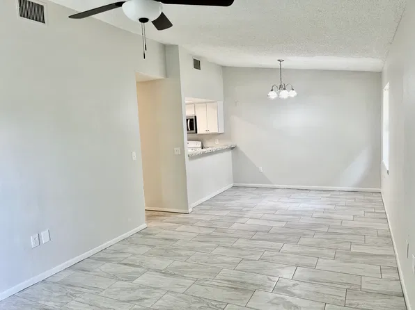 1666 Crystal Park Cir, Lakeland, FL 33801