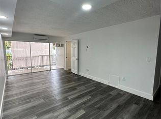 100 NW 87th Ave APT E217, Miami, FL 33172