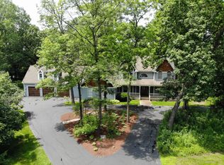 3239 Victorian Dr, Long Grove, IL 60047