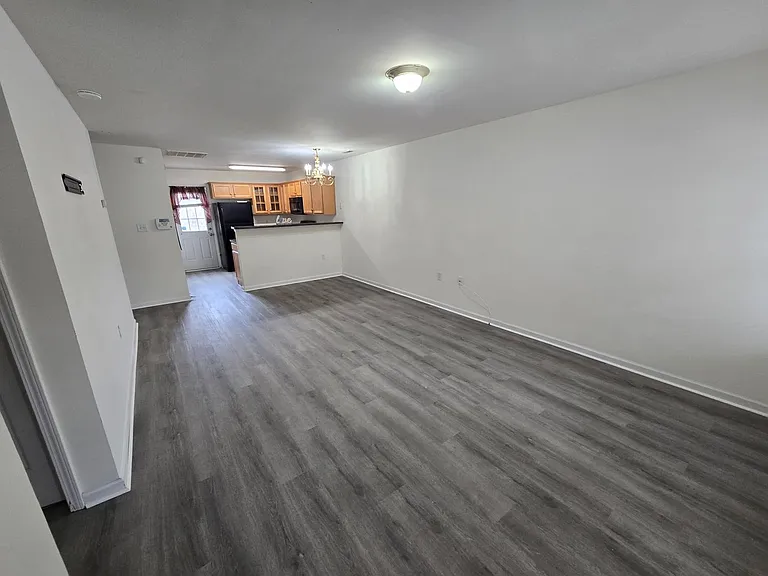 639 Fawnborough Ct — Photo 3