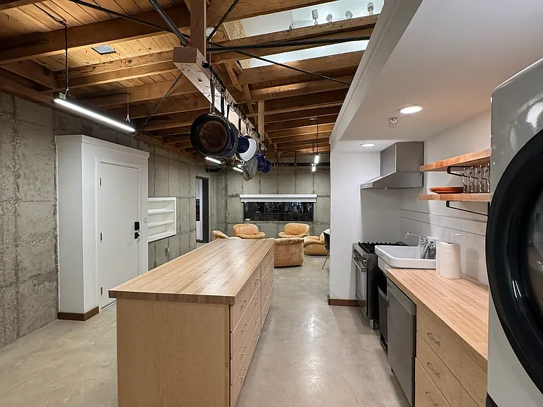 330 W Bonita Ave #4 — Photo 9