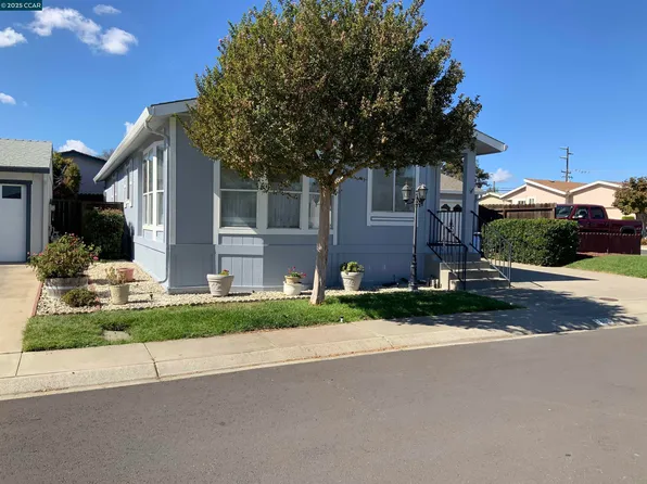1800 Strasbourg Ln, Antioch, CA 94509