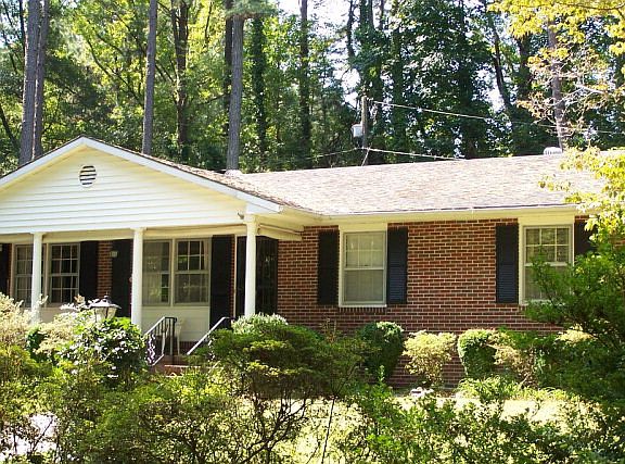 3rd image of 230 E Danville St