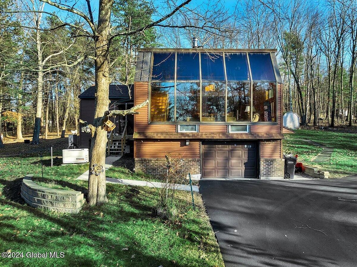 1st image of 19 Knickerbocker Road