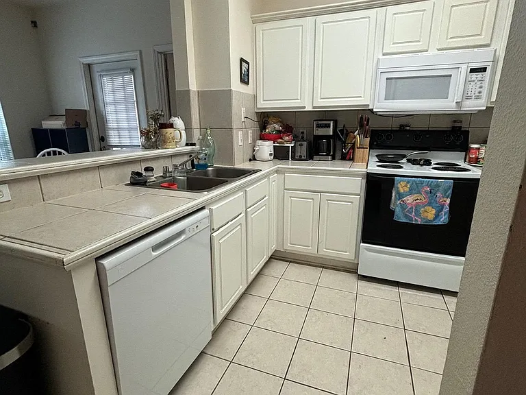 5151 Etta St #3-G — Photo 6