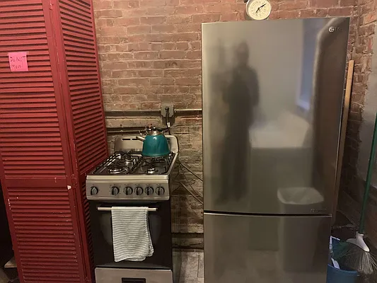 Rented by Flatiron Real Estate Advisors LLC | media 7