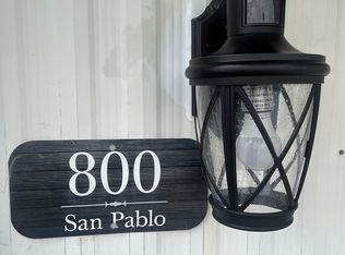 800 San Pablo Dr, Hemet, CA 92543