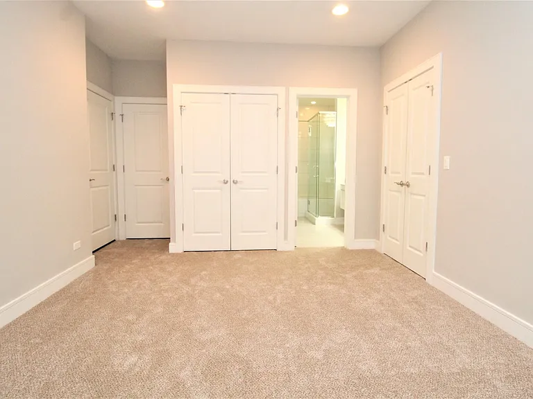 2408 W Cortland St #1W — Photo 11