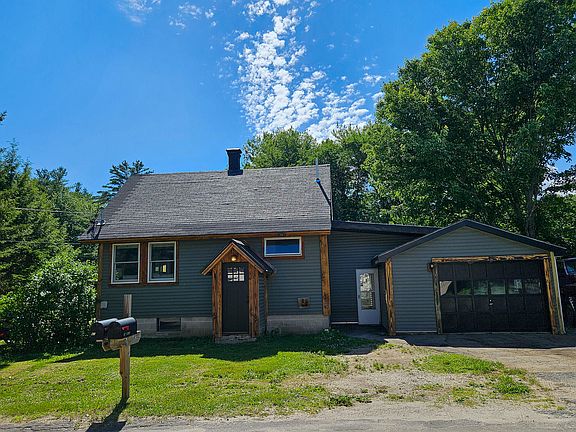 3rd image of 14 Helen Street