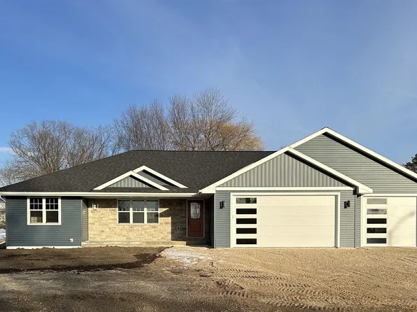 14625 Ferndale Ct, Maribel, WI 54227