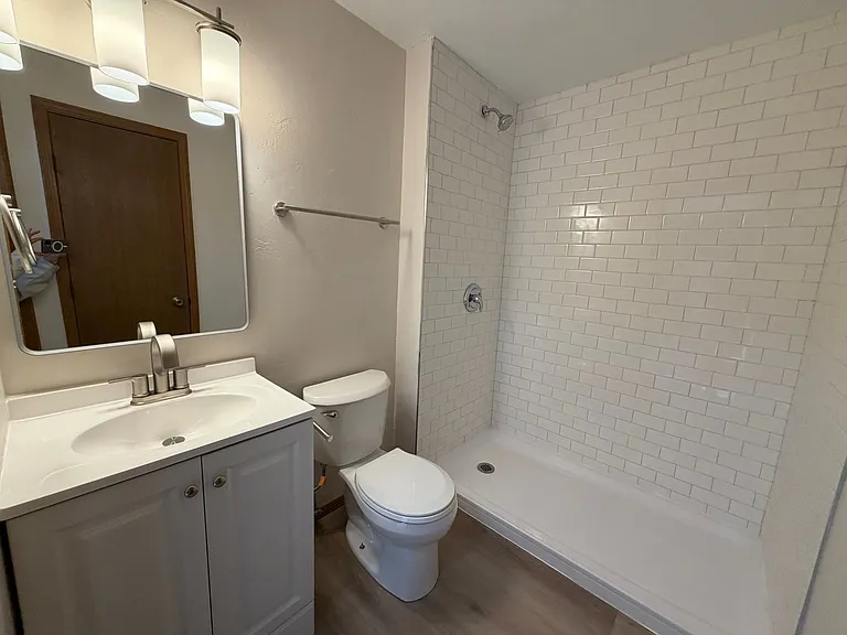 2717 Humboldt Rd — Photo 10