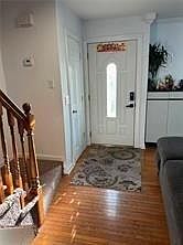 2nd image of 523 Willow Rd E