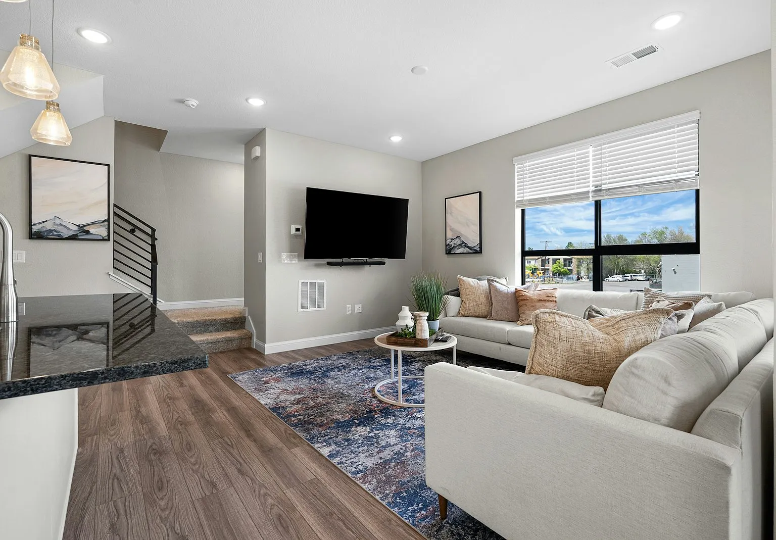 2014 South Holly Street, Unit 4 — Photo 1